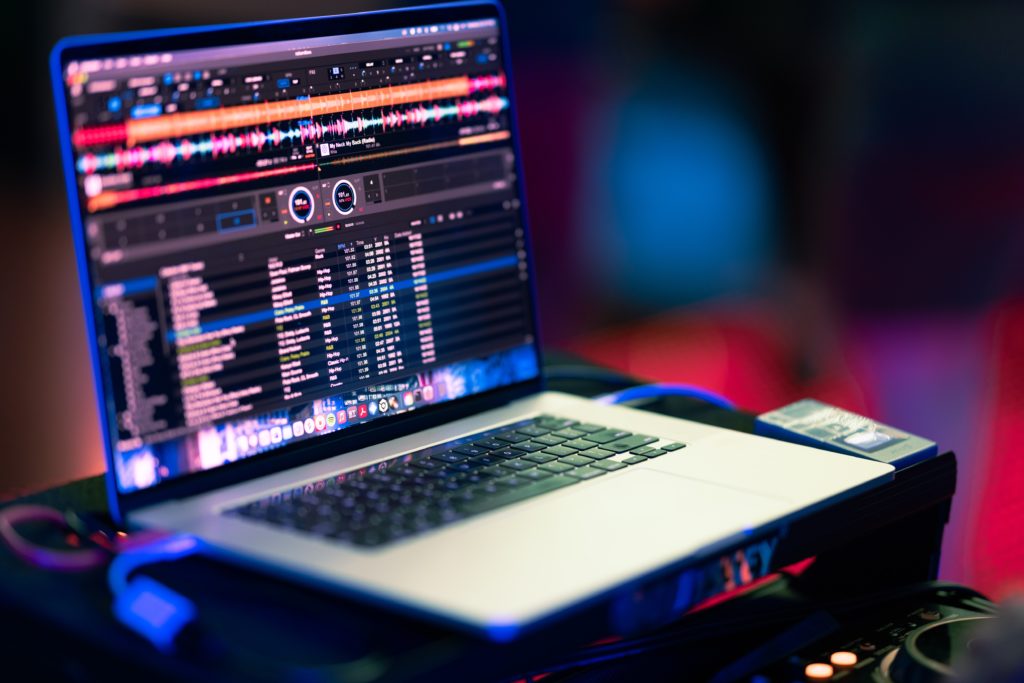 Logiciel d'enregistrement, composition et mixage audio utilisé par les DJ hip hop freestyle pour créer des musiques